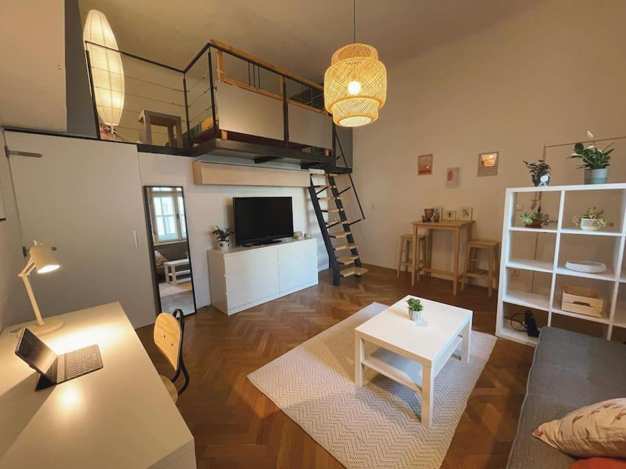 Stefanka Apartment Old Town Bratislava Eksteriør billede